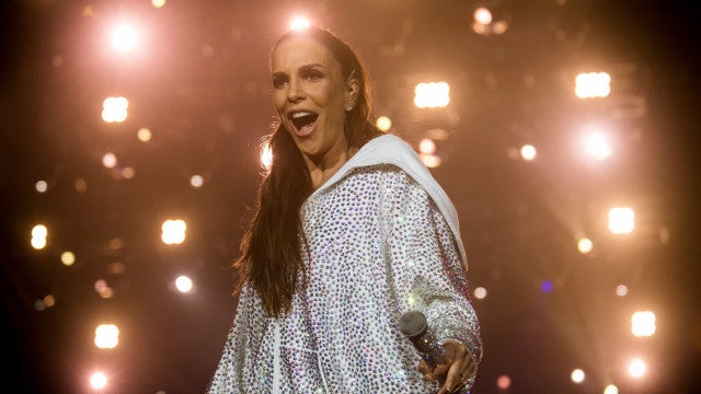 Internada, Anitta agradece mensagem de Ivete Sangalo após show na Farofa da Gkay