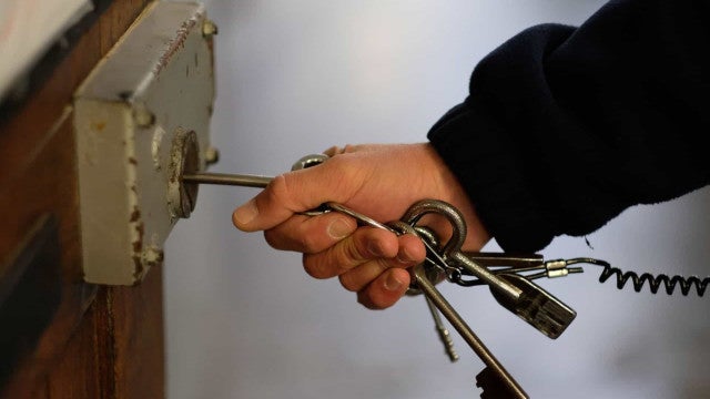 O que acontece dentro da Coreia do Norte? Histórias bizarras de quem esteve lá!