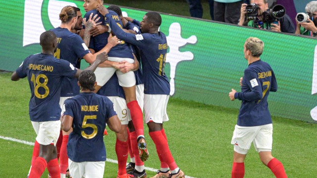 Mbappé brilha, França vence Polônia e conquista vaga nas quartas de final