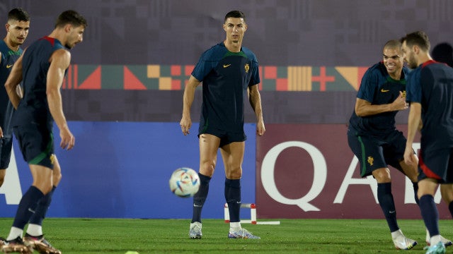 Cristiano Ronaldo tenta conduzir Portugal às quartas da Copa do Catar