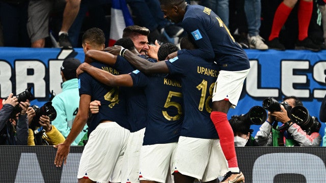França supera Inglaterra e segue rumo às semifinais da Copa