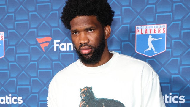 Com 53 pontos e 12 rebotes, Joel Embiid comanda vitória do Philadelphia 76ers