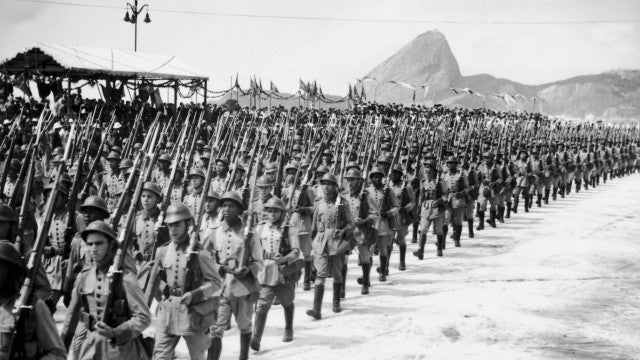 As 30 maiores potências militares do mundo! Adivinha a posição do Brasil?