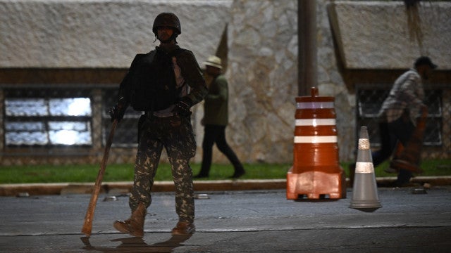 Polícia prende suspeito de montar bomba nos arredores do aeroporto de Brasília