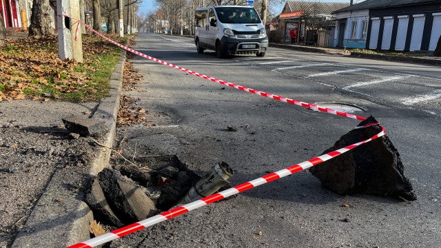 Ataque russo a Kherson, na Ucrânia, deixa ao menos 5 mortos na véspera de Natal