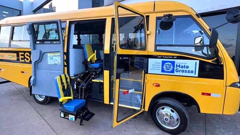 Governo do Estado entrega 5 ônibus escolares para Sinop e Sorriso; Lucas 2