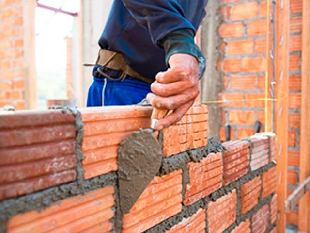 Prefeitura lança credenciamento para contratação de pedreiros e ajudantes