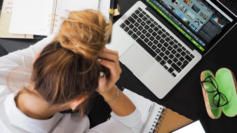Crise financeira: O que os brasileiros estão buscando na internet sobre o assunto?