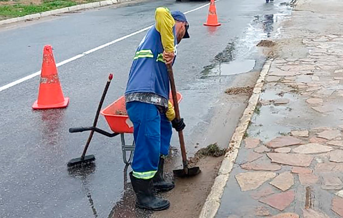 Prefeitura vai contratar mão de obra para reforçar limpeza de vias no período chuvoso em Peixoto de Azevedo