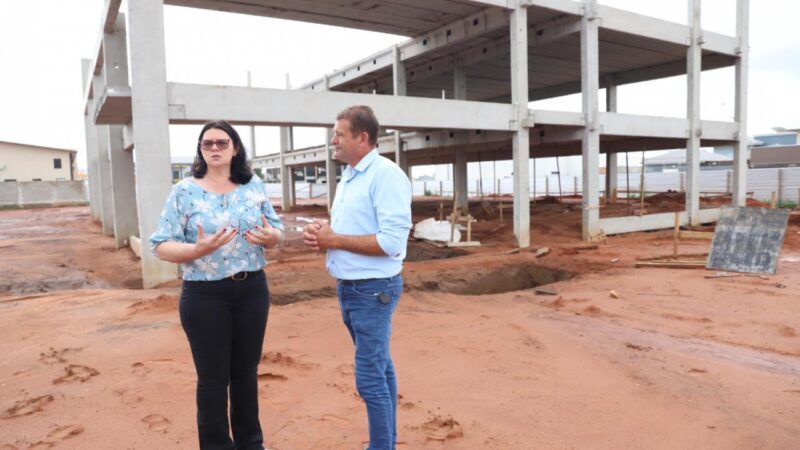 Prefeito em exercício verifica andamento de obras e reforma nas escolas municipais de Sorriso