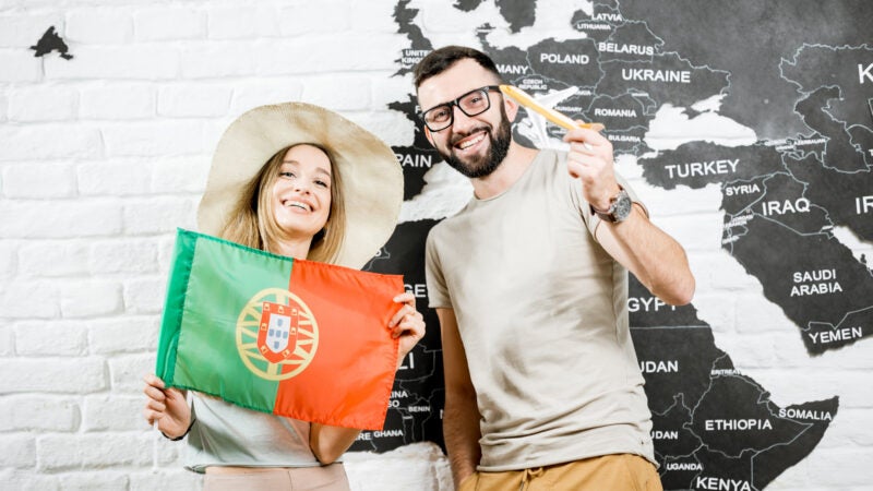 Mais de 25 milhões de brasileiros têm origem portuguesa e podem ter direito à cidadania europeia