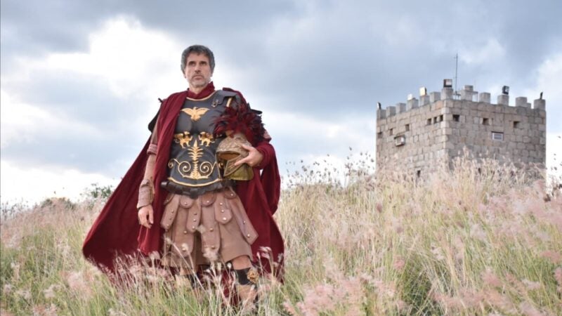 Experiência teatral marca Eriberto Leão: “mudou minha vida completamente”