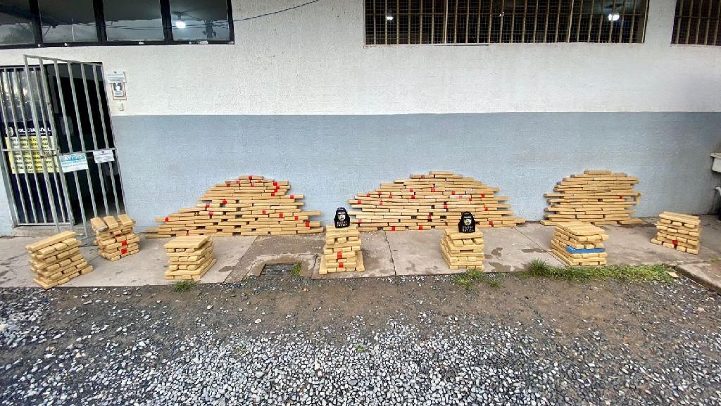 Força Tática prende homem com 500 quilos de maconha