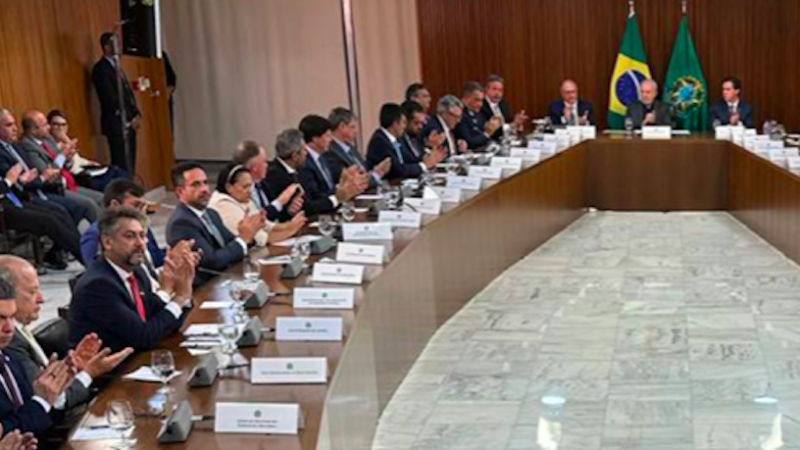 Pivetta diz que governadores foram unânimes no encontro com Lula em não aceitar atitudes antidemocráticas