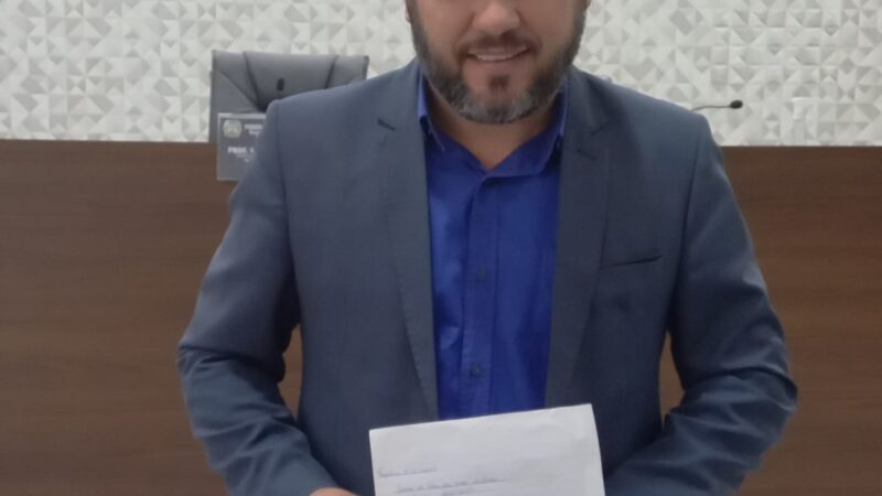 Vereador Valcimar toma posse para o segundo mandato como presidente da Câmara de Guarantã do Norte