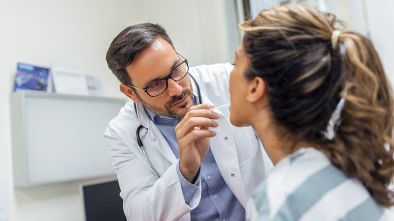 Saiba qual a importância de realizar check-up com um médico otorrinolaringologista