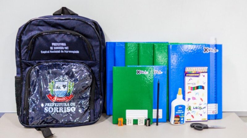 Prefeitura inicia 5ª entrega dos kits escolares para alunos da rede municipal