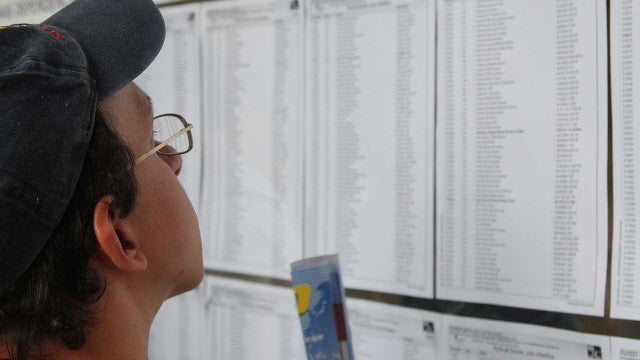 Fuvest divulga lista de aprovados; matrículas começam na terça (31)
