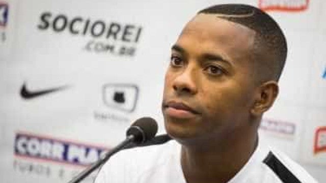 Robinho é sondado por time chinês, mas não sai do Brasil por medo de prisão