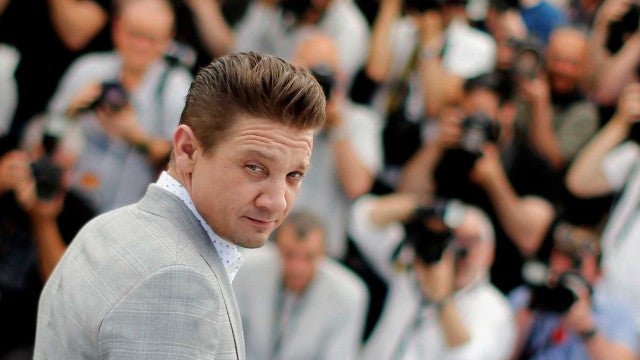 Jeremy Renner ajudava carro na neve quando sofreu acidente, diz prefeita