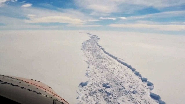 Iceberg do tamanho de São Paulo se desprende na Antártica