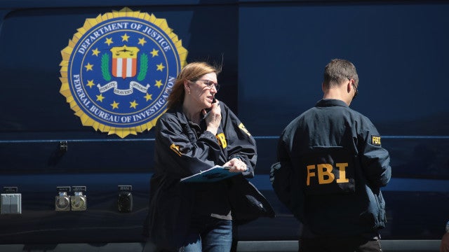 FBI mira grupos extremistas após prender mil pessoas após invasão do Capitólio