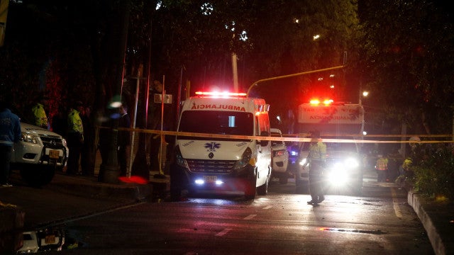 Acidente entre trem e ônibus deixa 12 feridos em Nova Iguaçu