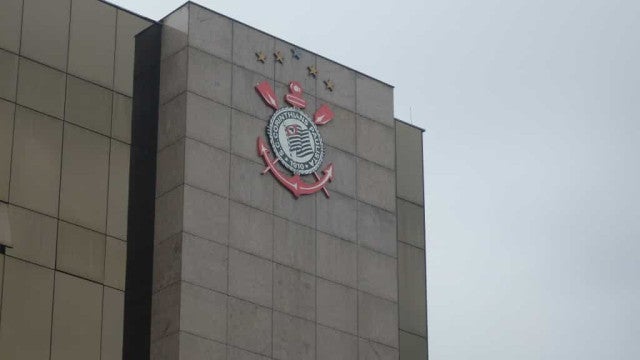 Quem o Corinthians contratou? Veja quem chegou, quem saiu e o elenco para 2023