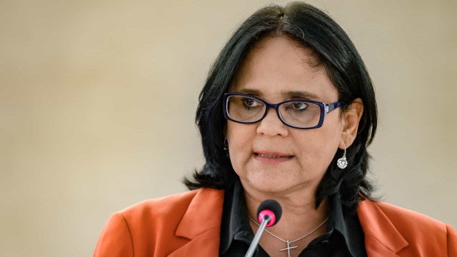 Damares nega omissão com povo ianomâmi, mas mortes cresceram com Bolsonaro