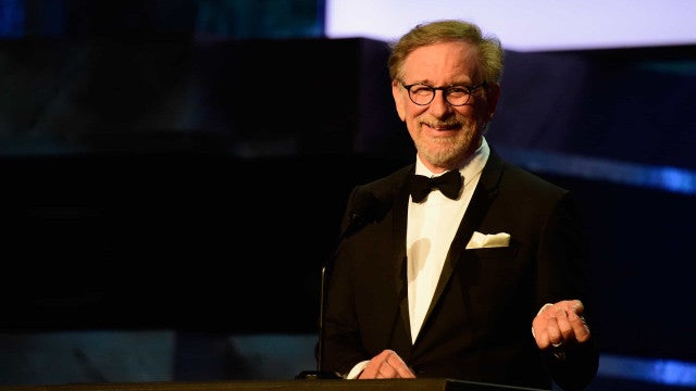 Globo de Ouro coroa Spielberg, foge da crise e aposta na diversidade