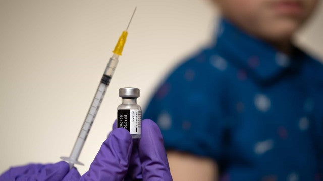 Covid: Saúde recomenda reforço da Pfizer para crianças de 5 a 11 anos