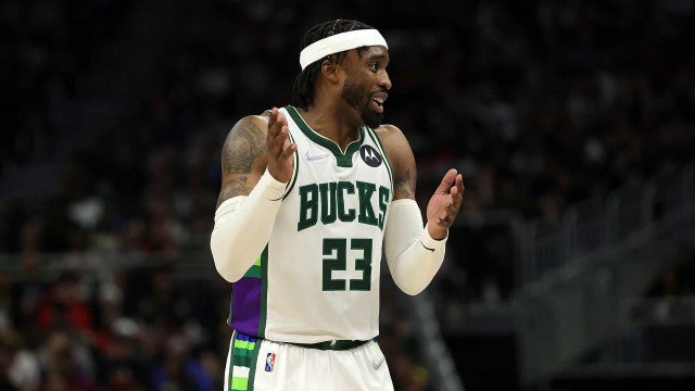 Milwaukee Bucks vence Detroit Pistons em retorno de astros na NBA; Celtics caem