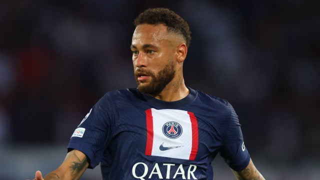 Neymar não foi impedido pelo PSG de comparecer ao velório de Pelé, diz jornalista