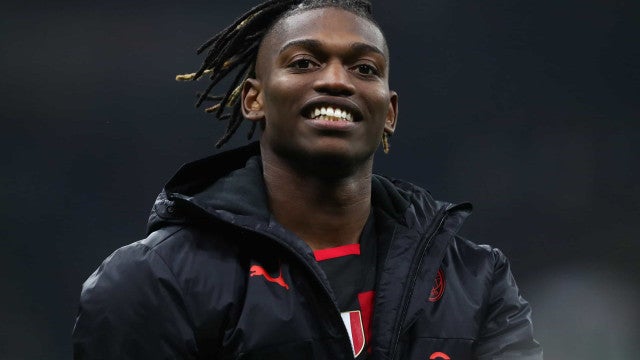 Bayern Munique entra na corrida por Rafael Leão e oferece craque em troca