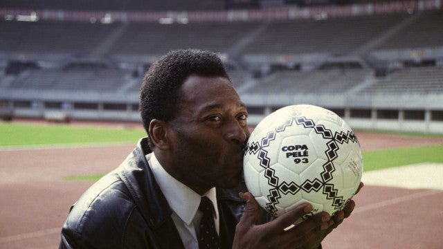 Via do Maracanã receberá o nome de avenida Pelé