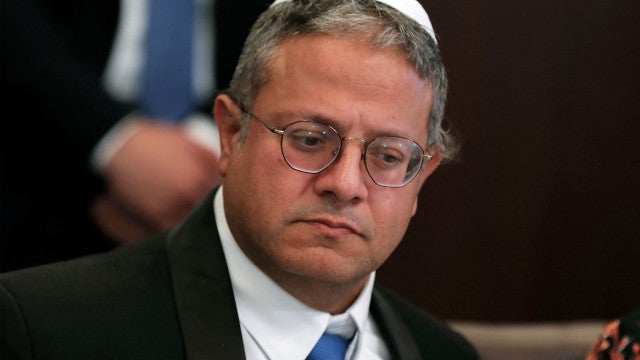 Ministro extremista de Israel proíbe bandeiras palestinas em público