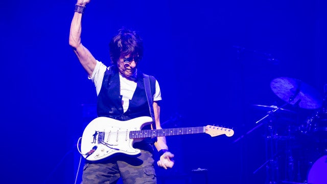 Morre Jeff Beck, um dos maiores guitarristas da história do rock, aos 78 anos