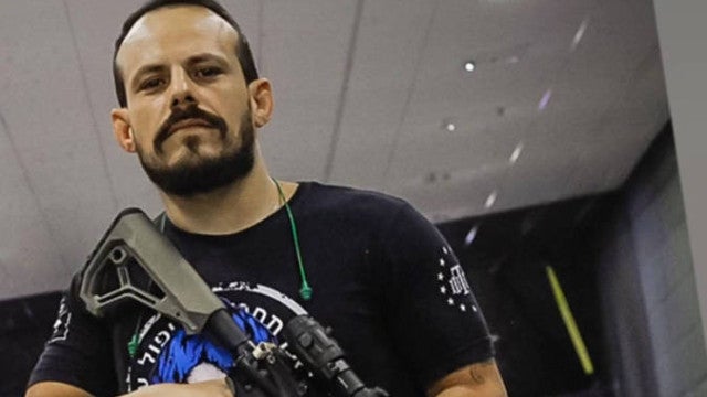 Advogado pró-armas é baleado pela própria pistola durante exame em SP