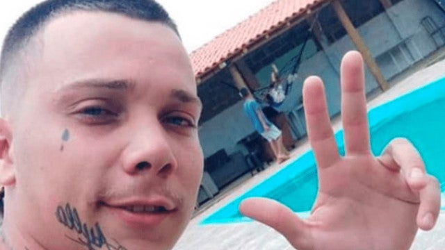 Menina de 5 anos leva soco do pai por fazer xixi no chão e morre em MG