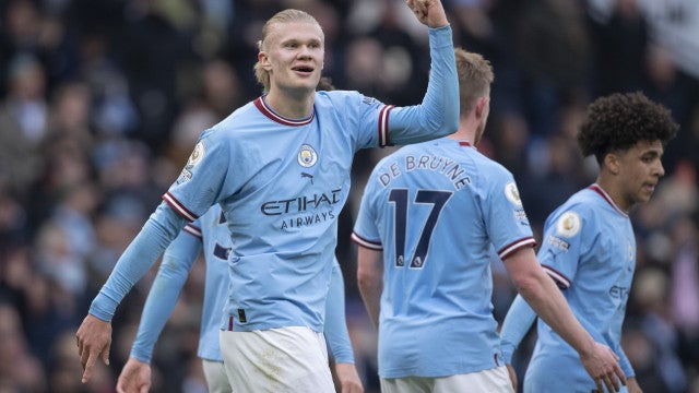 Haaland marca 3 vezes e Manchester City vence Wolverhampton para colar no Arsenal