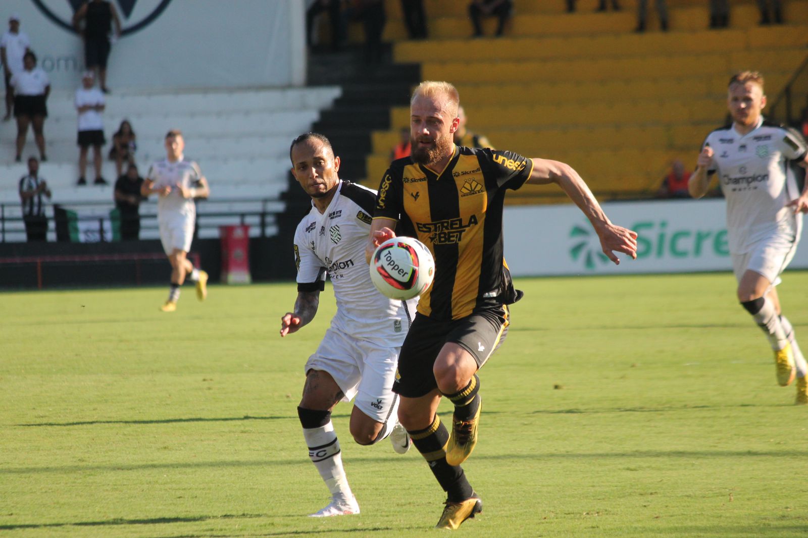 Versátil, Marcelo Hermes vibra com vitória e projeta ‘troca de chave’ no Criciúma visando Copa do Brasil