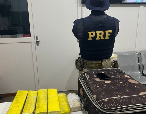 Em Rondonópolis / MT, PRF encontra substância entorpecente sendo transportada em ônibus