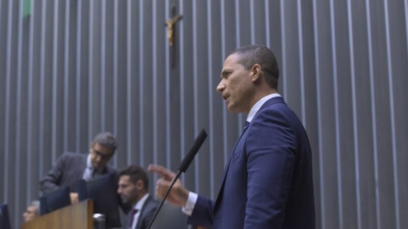 Deputado Coronel Assis apresenta projeto que isenta impostos de alimentos para diabéticos