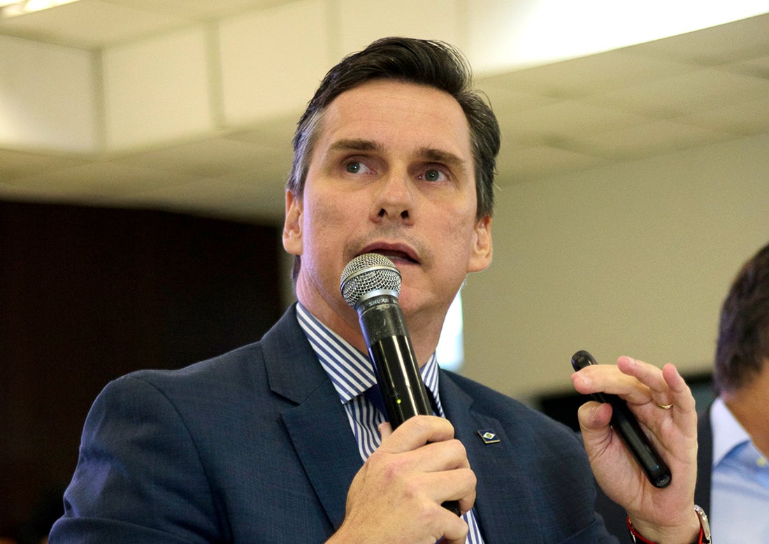 Governo de MT cumpre metas fiscais e aumenta investimentos em obras é de R$ 5,6 bilhões