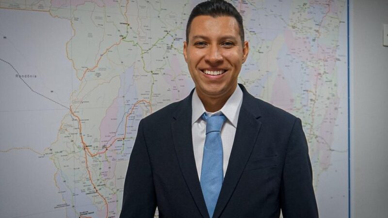 Alex Sandro Ribeiro é empossado como deputado estadual na Assembleia Legislativa