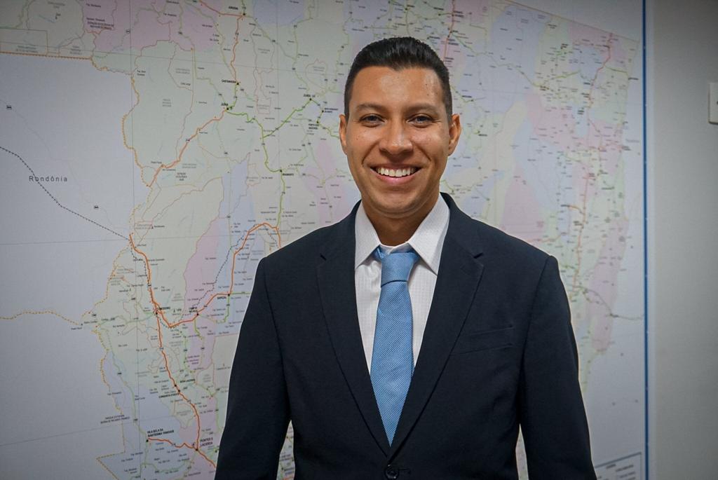 Alex Sandro Ribeiro é empossado como deputado estadual na Assembleia Legislativa