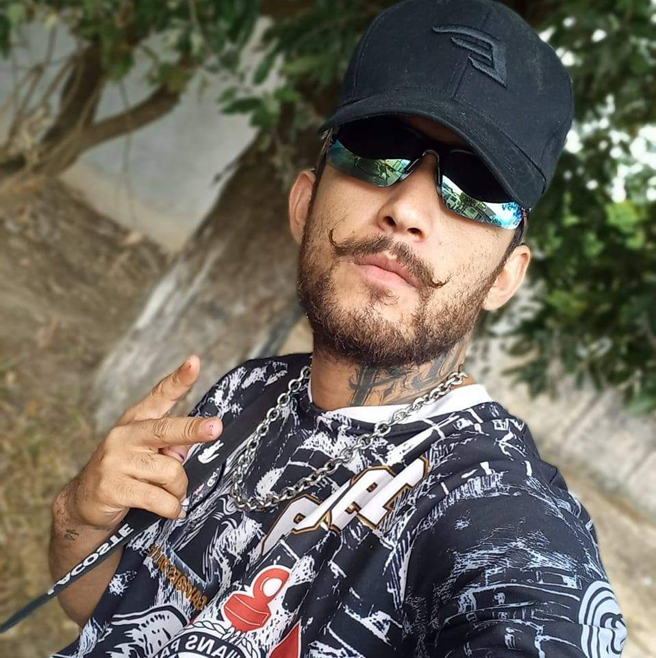 Em Guarantã do Norte dois jovens batem na traseira de uma carreta e vêm a óbito