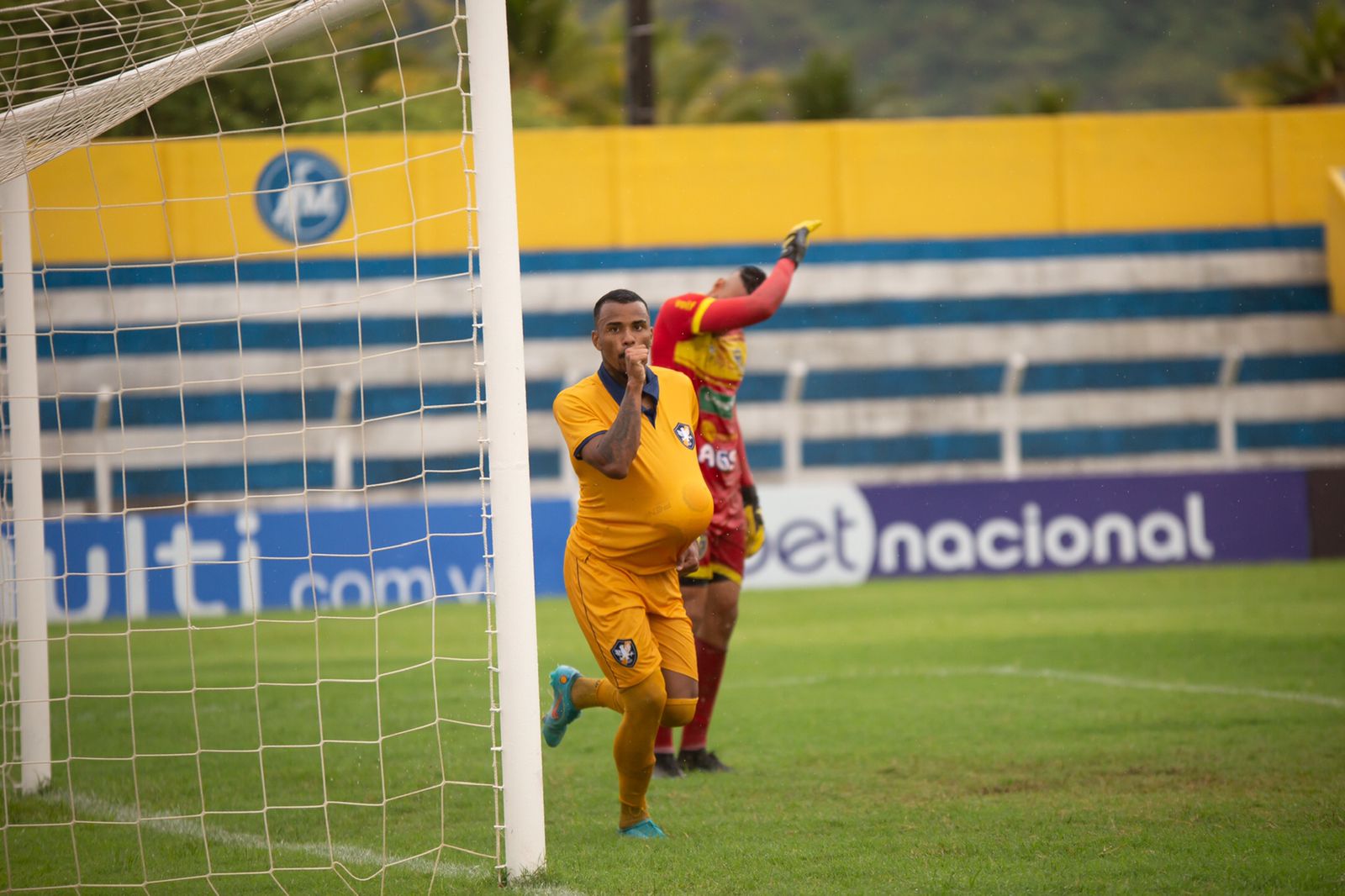 De olho em estadual e Copa do Brasil, Matheus Serafim celebra tempo até ‘próximas batalhas’ do Retrô