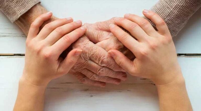 Entenda a importância da atuação dos psicólogos nos cuidados paliativos