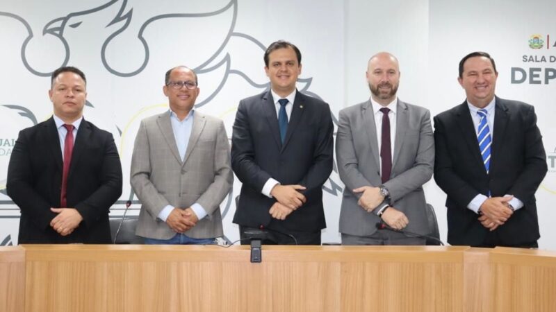 Thiago Silva é eleito presidente da Comissão de Educação da ALMT